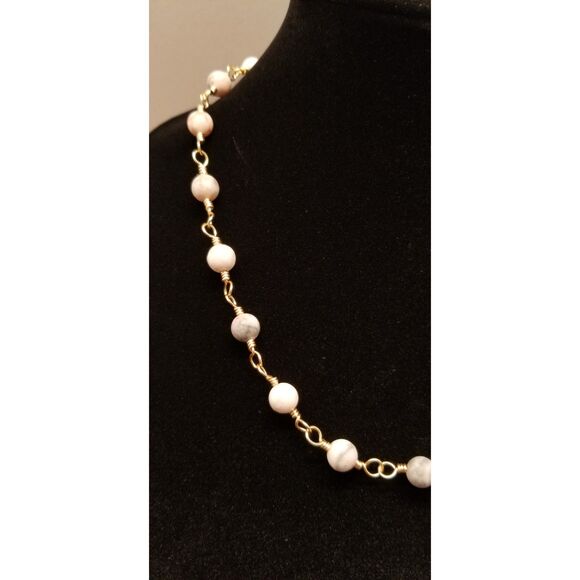 Handmade Agate Bead Chain Necklace – Gold Tone Wire Wrapped Natural Stone - Picture 3 of 5